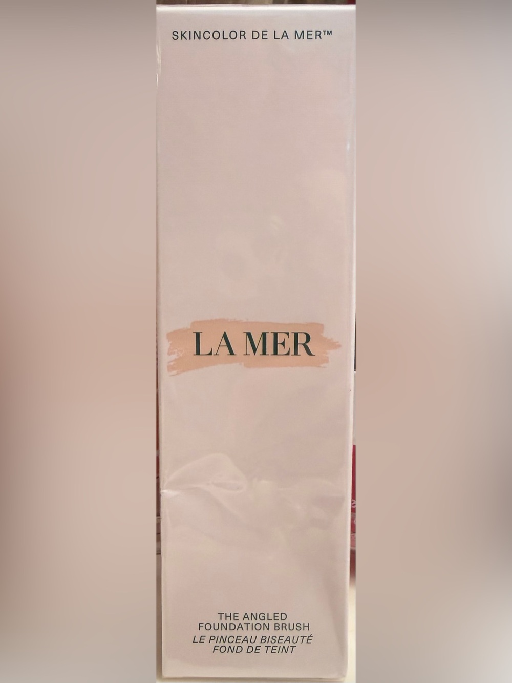 La Mer Angled Foundation Brush NWT!